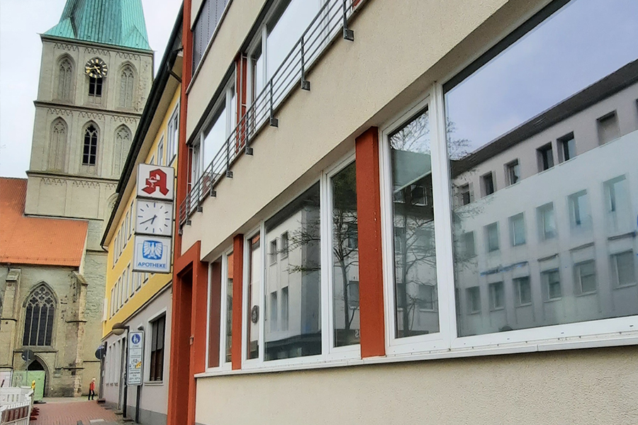 Bürogebäude der Industrieservice Europa GmbH Niederlassung Hamm in zentraler Lage nahe der Kirche.