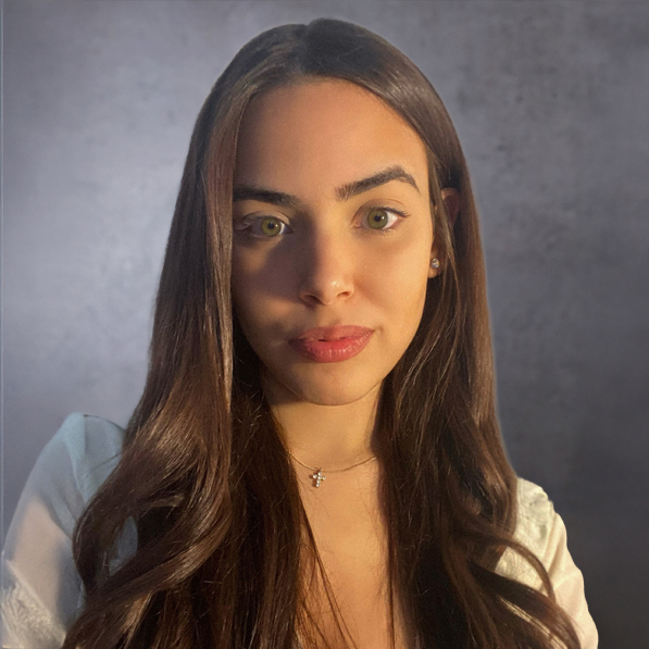 Portrait of Cindy Leite-Moura, personnel planner at STARTIME Services in Grünstadt.