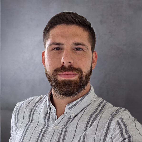 Portrait of Daniel Berczi, personnel planner at STARTIME Services in Lahr and Ettlingen.